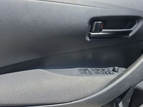 Used 2024 Toyota Corolla LE FWD image 21