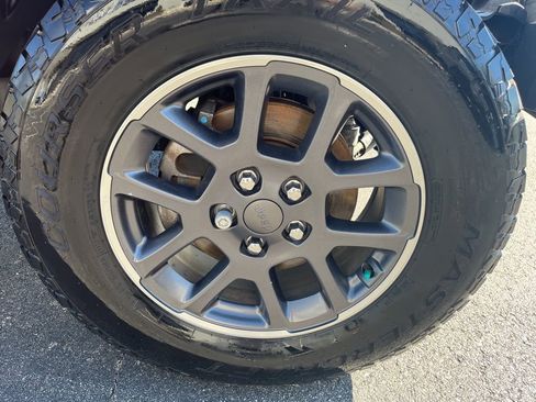 Used 2020 Jeep Gladiator Overland w/ Safety Group image 9