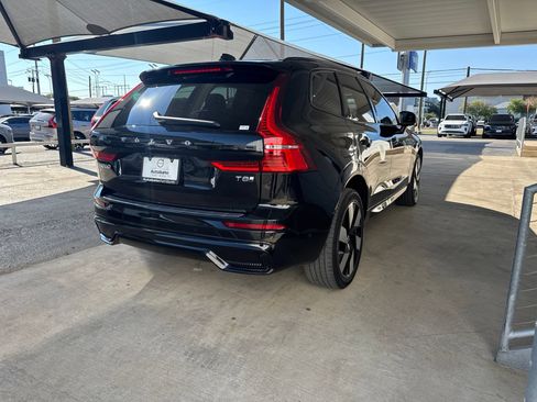 Used 2025 Volvo XC60 T8 Plus w/ Protection Package Premier AWD/4WD image 5