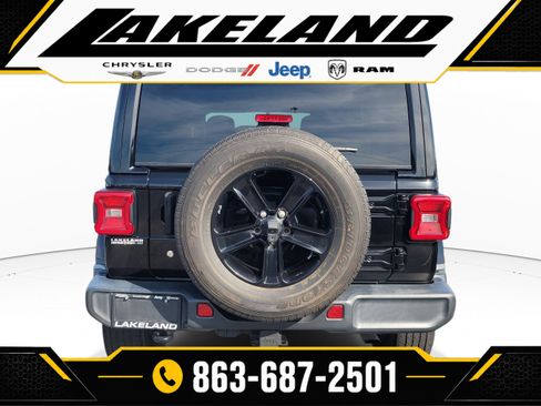 Used 2020 Jeep Wrangler Unlimited Sahara AWD/4WD image 5