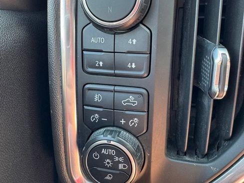Used 2020 Chevrolet Silverado 1500 LT Trail Boss AWD/4WD image 23