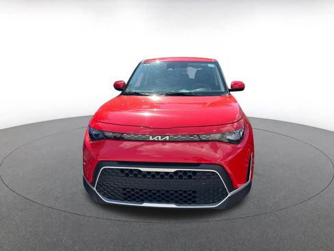 Used 2025 Kia Soul LX w/ LX Technology Package image 4