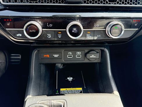 Certified 2024 Honda Civic Sport Touring image 31