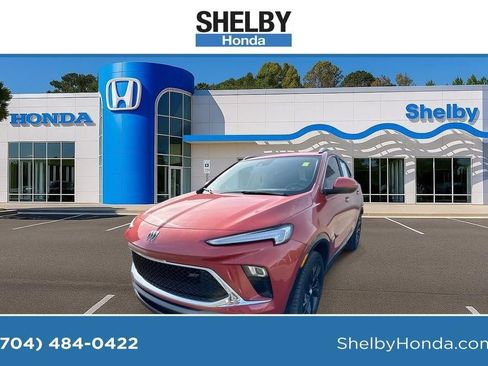 Used 2024 Buick Encore GX Sport Touring image 1