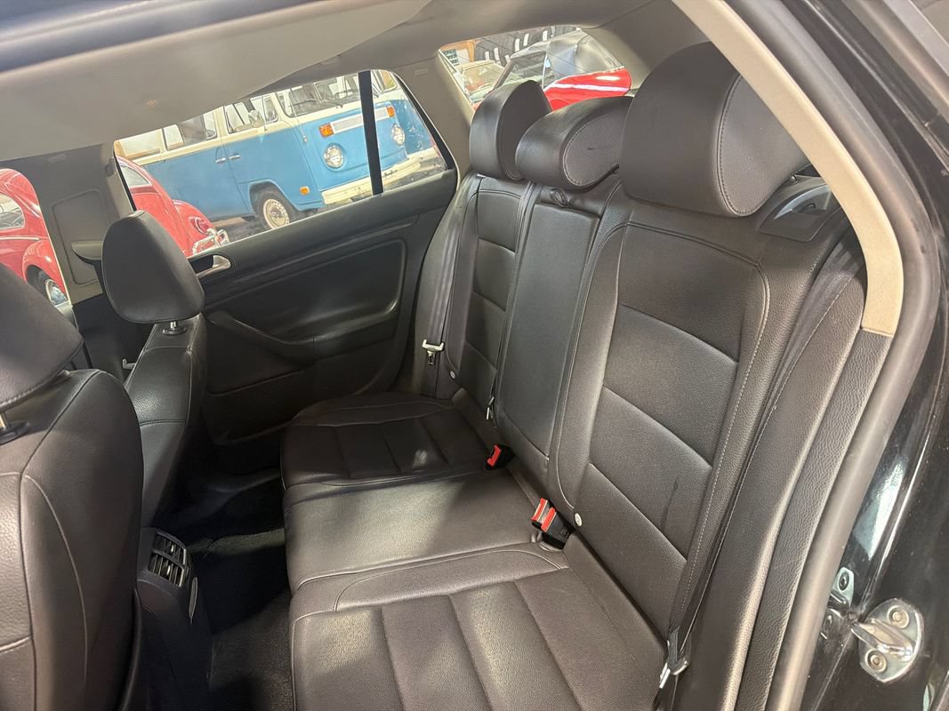 Used 2014 Volkswagen Jetta TDI FWD image 12