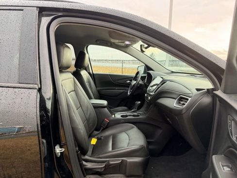 Certified 2019 Chevrolet Equinox Premier w/ Premier Redline Edition image 11