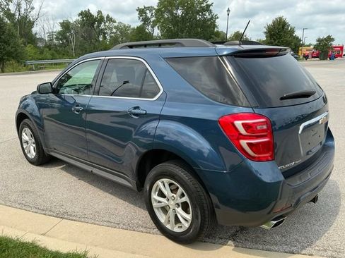 Used 2017 Chevrolet Equinox LT w/ Convenience Package AWD/4WD image 4