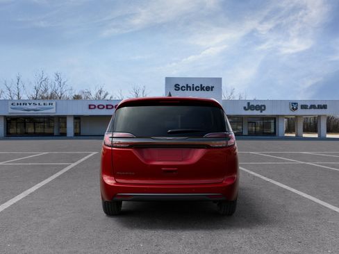 New 2026 Chrysler Pacifica Select image 29