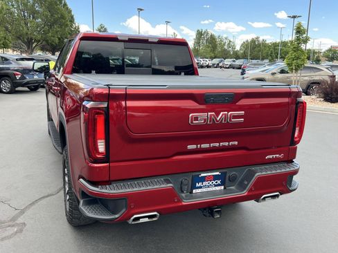 Used 2022 GMC Sierra 1500 AT4 w/ AT4 Premium Package AWD/4WD image 10