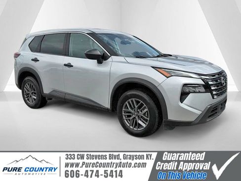 Used 2024 Nissan Rogue S FWD image 1