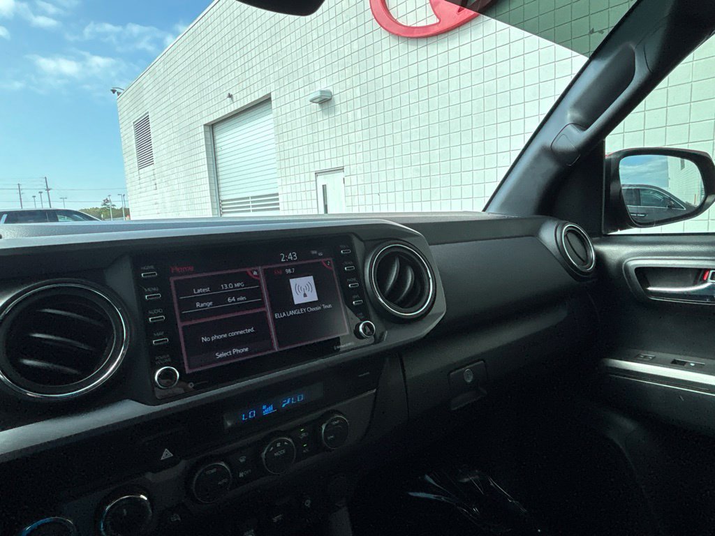 Used 2021 Toyota Tacoma TRD Off-Road AWD/4WD image 16