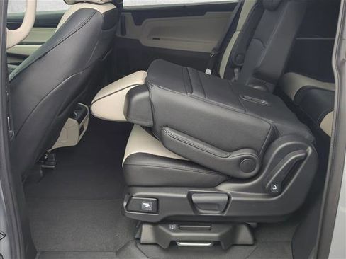 New 2026 Honda Odyssey Elite image 4