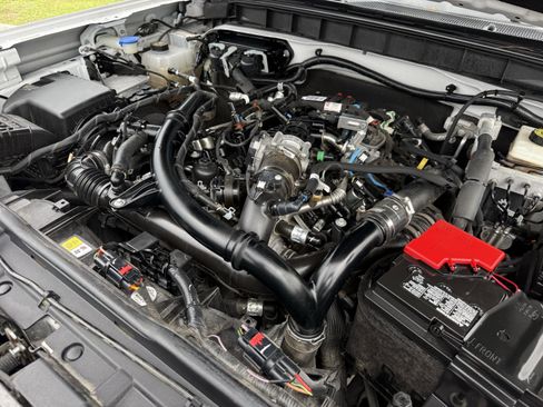 Used 2023 Ford Bronco Wildtrak image 33