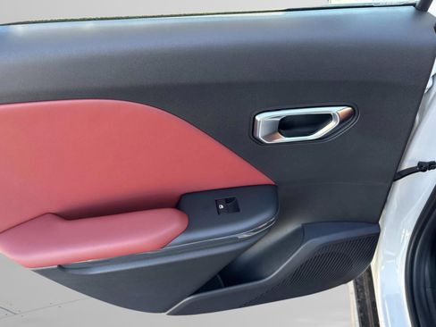 New 2025 Kia K4 GT-Line Turbo image 17