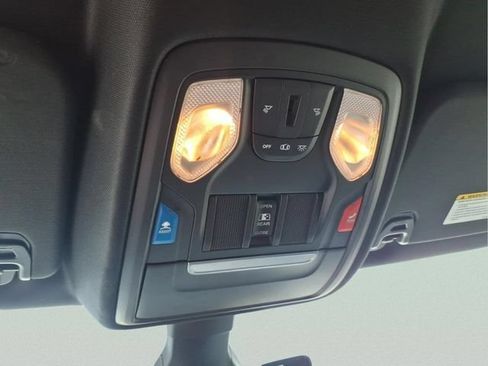 Used 2020 RAM 1500 Big Horn AWD/4WD image 25