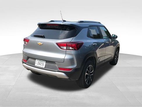 Used 2025 Chevrolet TrailBlazer LT AWD/4WD image 7