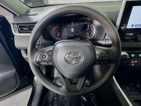Certified 2025 Toyota RAV4 XLE AWD/4WD image 11