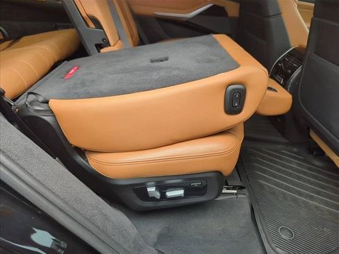 Used 2019 BMW X7 xDrive50i w/ Premium Package AWD/4WD image 25