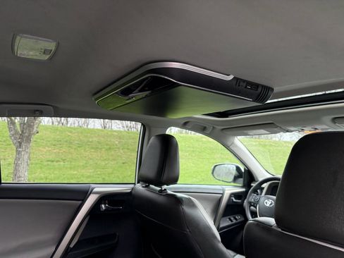 Used 2014 Toyota RAV4 XLE image 20