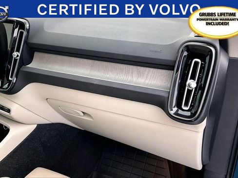Used 2023 Volvo XC40 B5 Ultimate w/ Protection Package Premier image 21