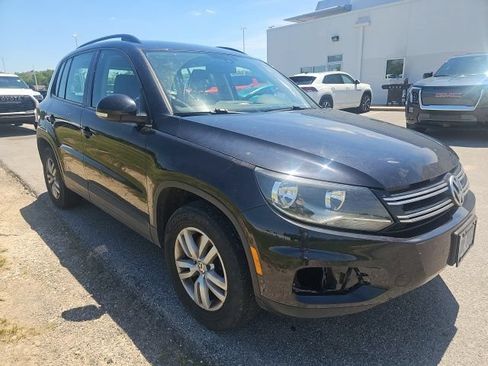 Used 2017 Volkswagen Tiguan S AWD/4WD image 8