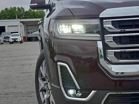 Used 2020 GMC Acadia SLT image 9