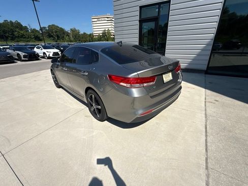 Used 2017 Kia Optima EX FWD image 8