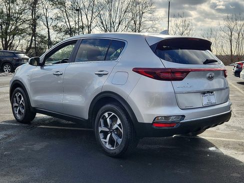 Used 2020 Kia Sportage LX image 4