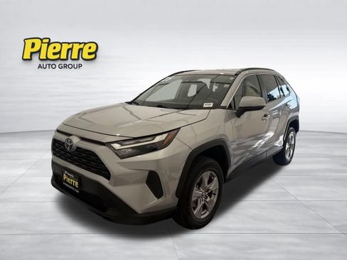 Used 2025 Toyota RAV4 XLE FWD image 1