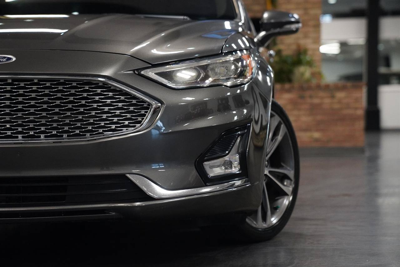 Used 2020 Ford Fusion Titanium AWD/4WD image 2