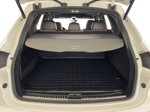 Used 2018 Porsche Cayenne AWD image 13