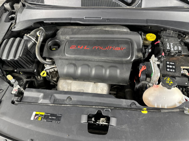 Used 2017 Jeep Compass Latitude w/ Popular Equipment Group AWD/4WD image 36