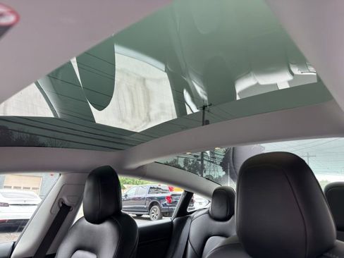 Used 2021 Tesla Model 3 Long Range image 19