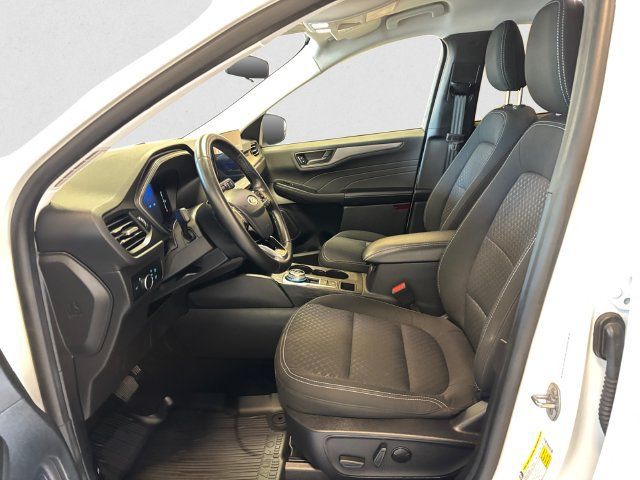 Used 2024 Ford Escape Active w/ Tech Pack #1 AWD/4WD image 10