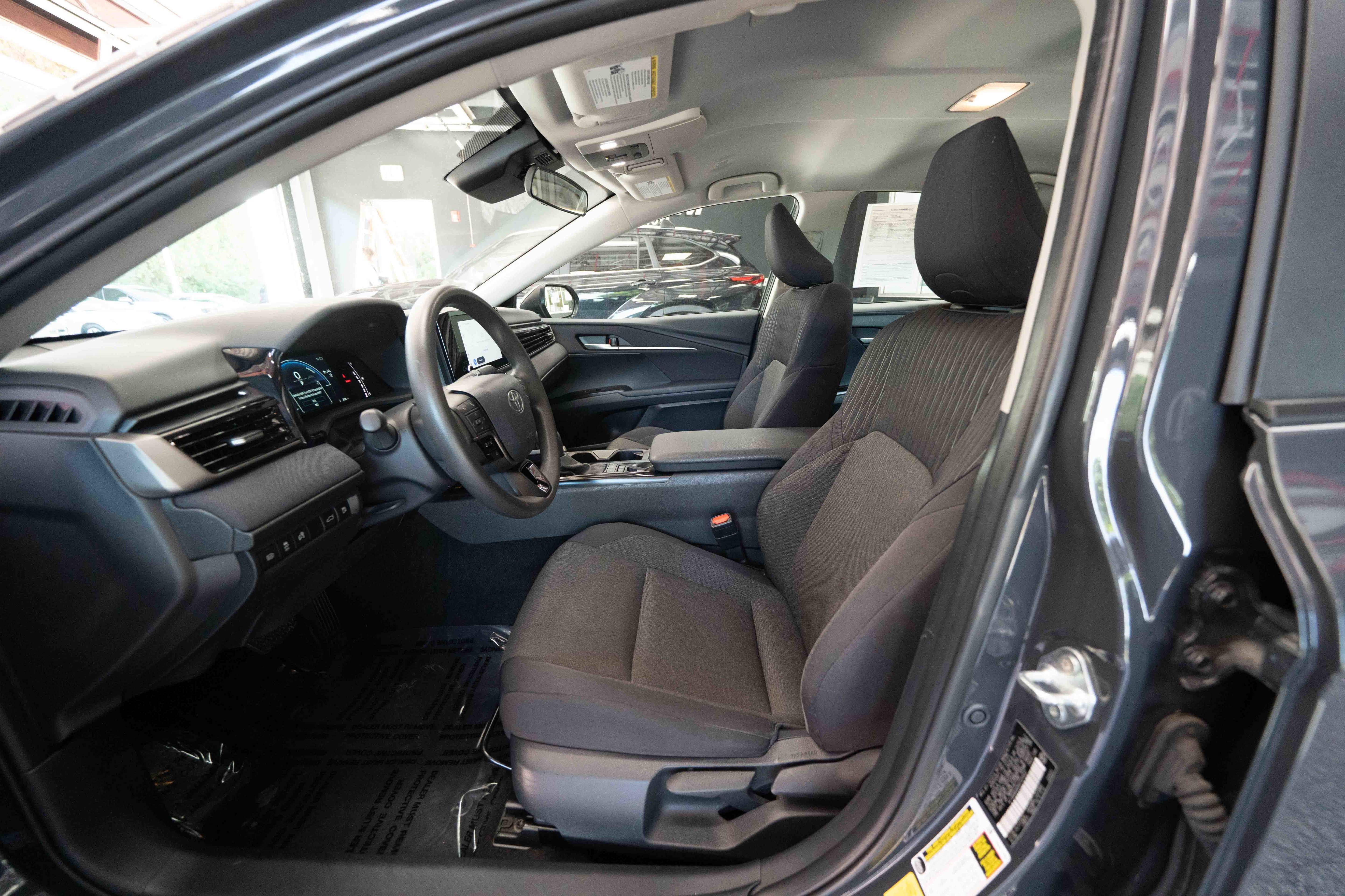 Used 2025 Toyota Camry LE FWD image 9