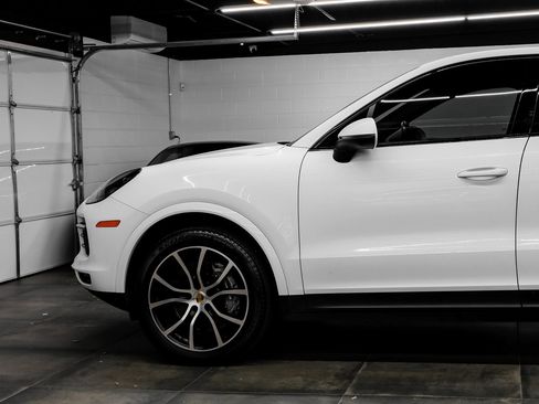 Used 2023 Porsche Cayenne Base image 20