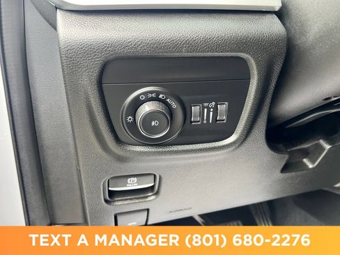 Used 2023 Jeep Grand Cherokee Limited w/ Trailer Tow Prep Group (B) AWD/4WD image 31