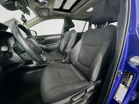 Certified 2023 Toyota Corolla Cross LE w/ Moonroof Package AWD/4WD image 20