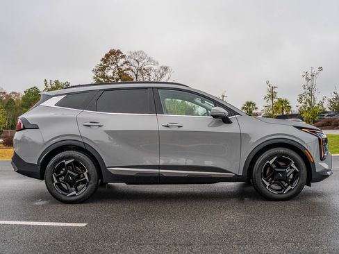 Used 2026 Kia Sportage EX w/ EX Panorama Roof Package image 8