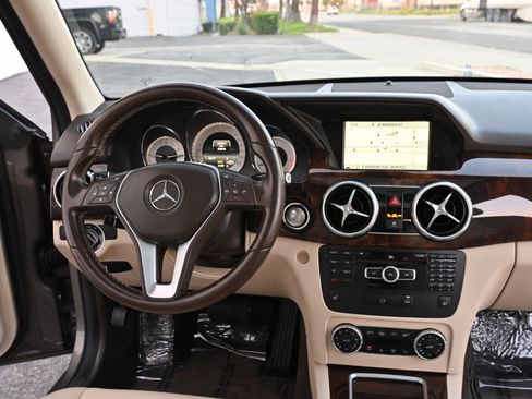 Used 2014 Mercedes-Benz GLK 350 2WD image 15