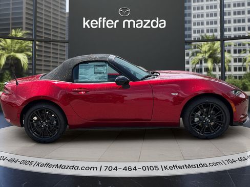 New 2026 MAZDA MX-5 Miata Club w/ Interior Package RWD image 8
