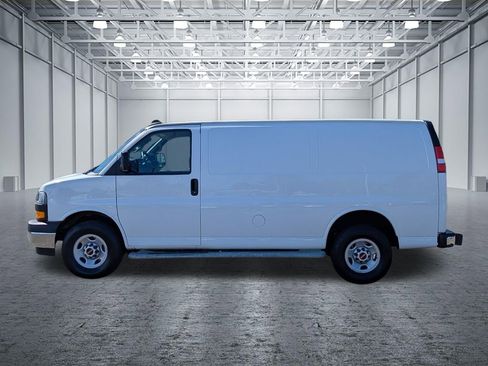 Used 2024 GMC Savana 2500 w/ Driver Convenience Package RWD image 2