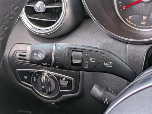 Used 2021 Mercedes-Benz GLC 300 image 16