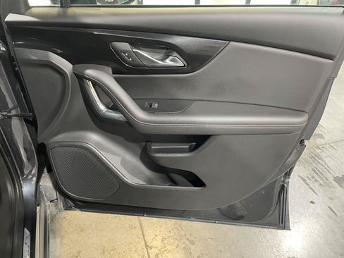 Used 2022 Chevrolet Blazer Premier AWD/4WD image 25