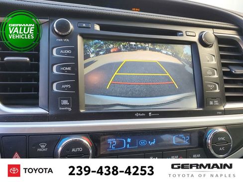 Used 2014 Toyota Highlander Limited Platinum image 26