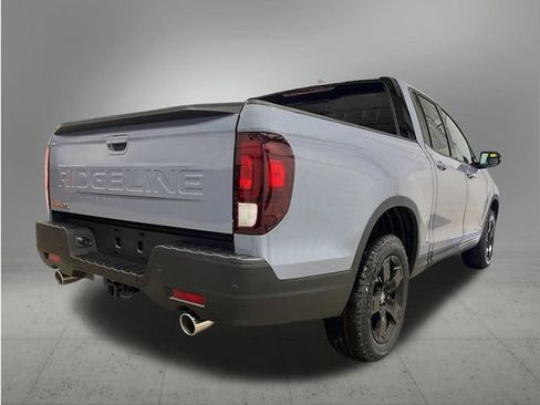 New 2026 Honda Ridgeline Black Edition image 7