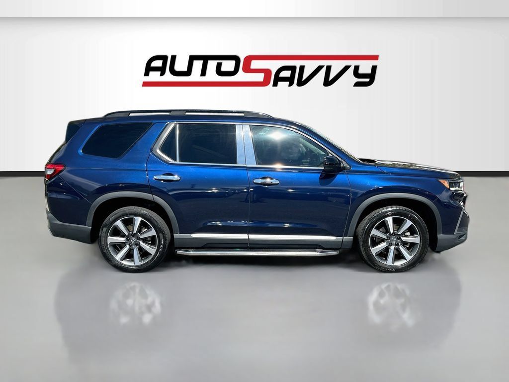 Used 2023 Honda Pilot Touring image 8