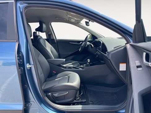 Used 2024 Kia Niro EX FWD image 15