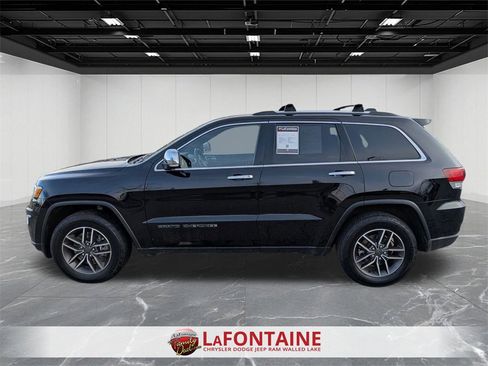 Used 2021 Jeep Grand Cherokee Limited w/ Trailer Tow Group IV image 2