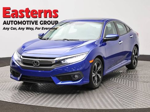 Used 2017 Honda Civic Touring image 1